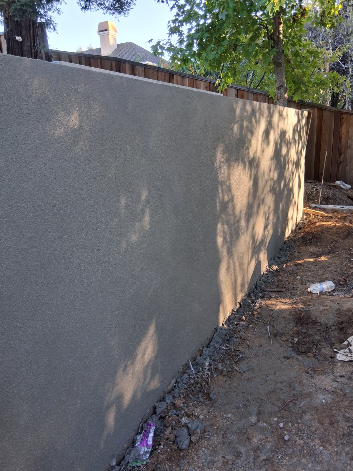 Retaining Walls - Image 2 of 4
